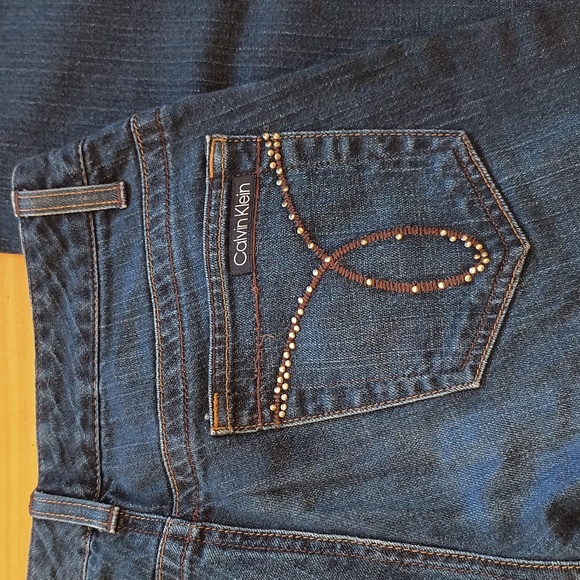 Calvin Klein low rise flare Size 6 - Picture 10 of 10